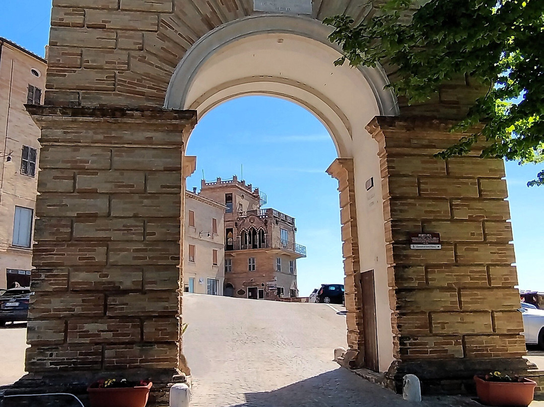 Chiesa di S. Maria di Bagliano-Mogliano必去景点