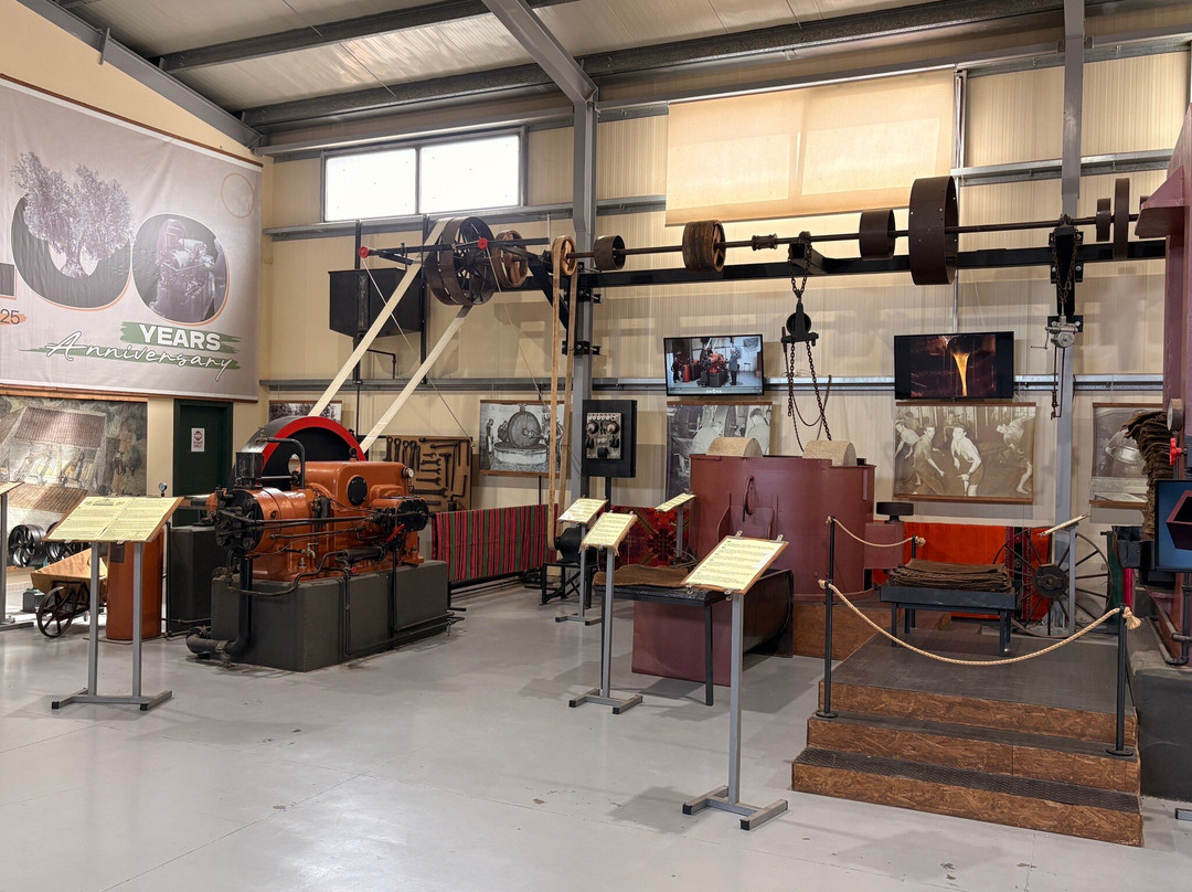 Omalia Olive Press