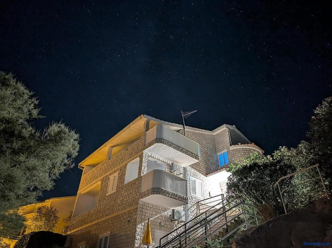 Apartmani Victoria