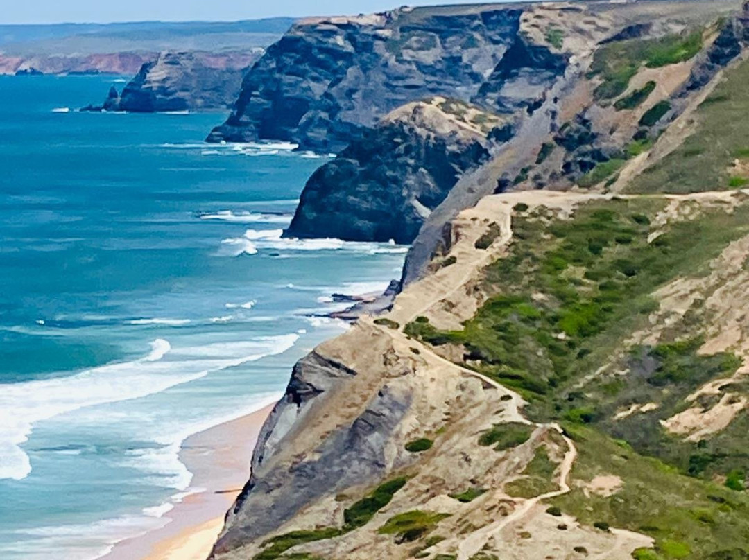 Praia da Cordoama-Vila do Bispo必去景点