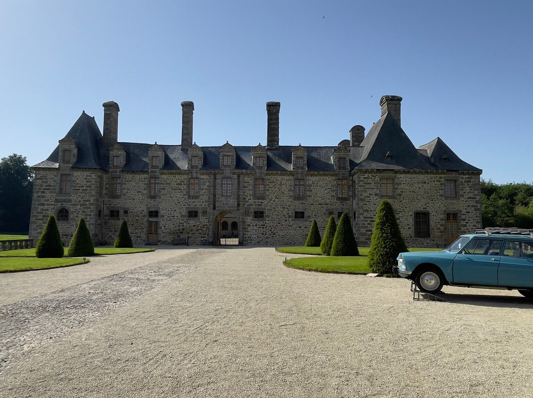Château Rocher Portail-Saint-Brice-en-Cogles必去景点