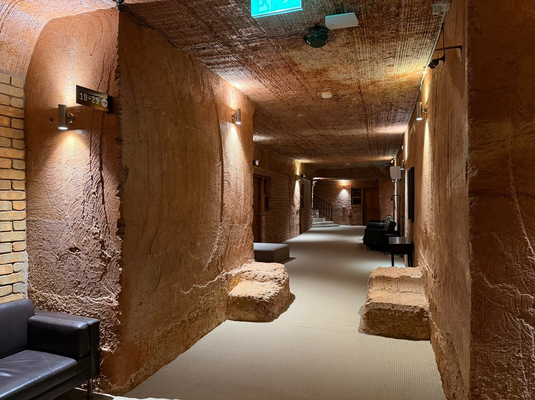Lookout Cave Underground Motel主图