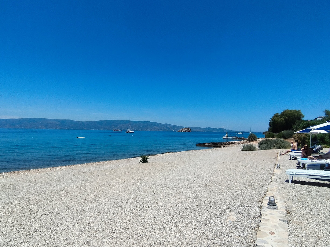 Plakes Beach-Analipsi必去景点