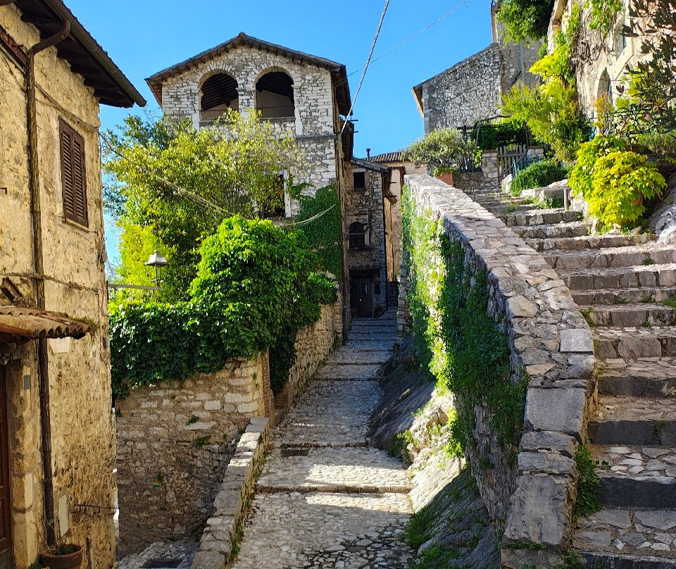 Castello Nobili Vitelleschi-Labro必去景点