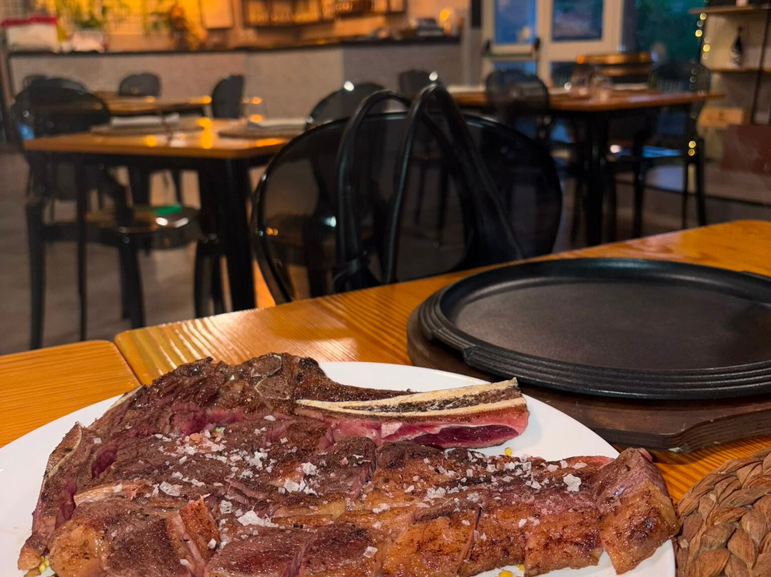 Estasi Restaurant and grill