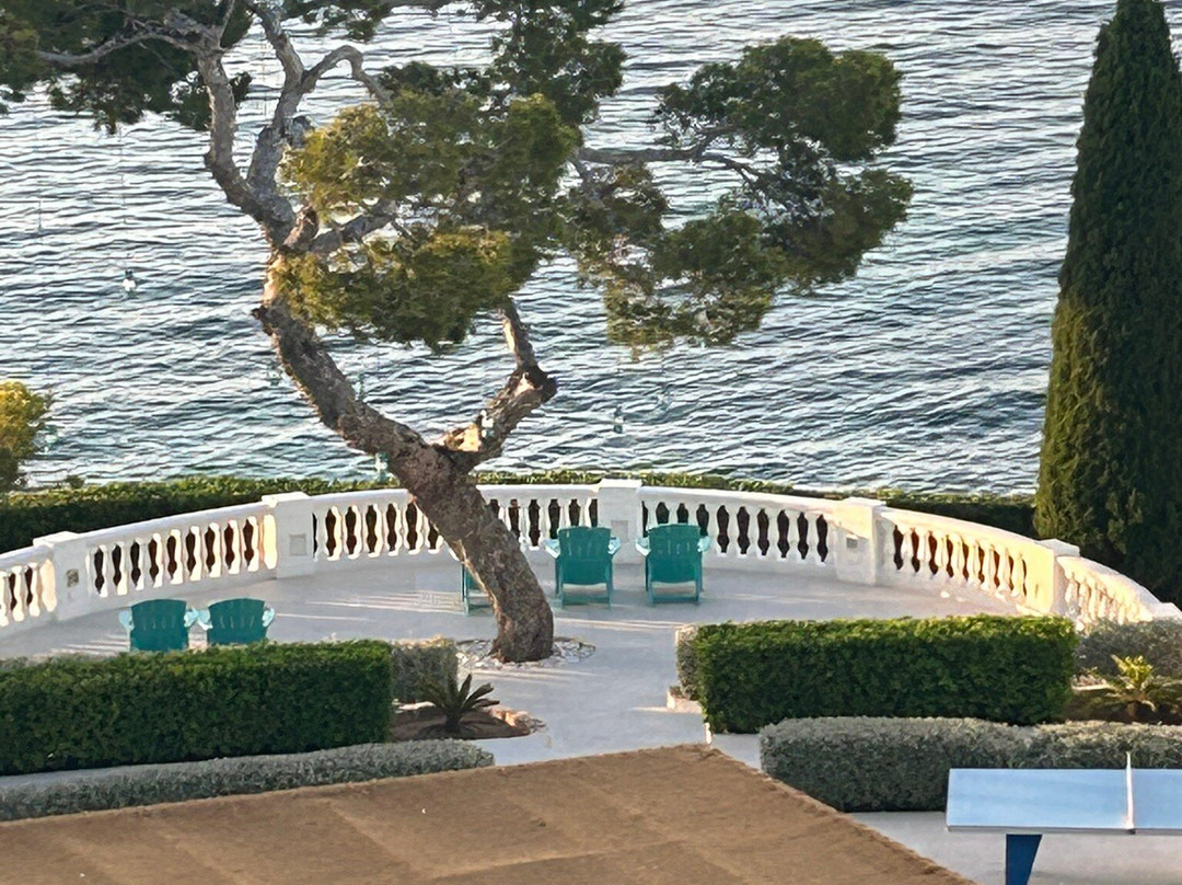 蓬特马尔公寓式旅馆主图