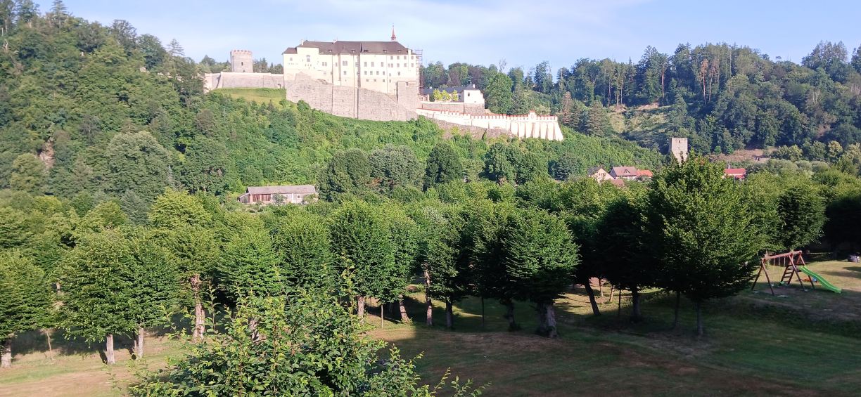 Pension V Parku Cesky Sternberk-旅行者