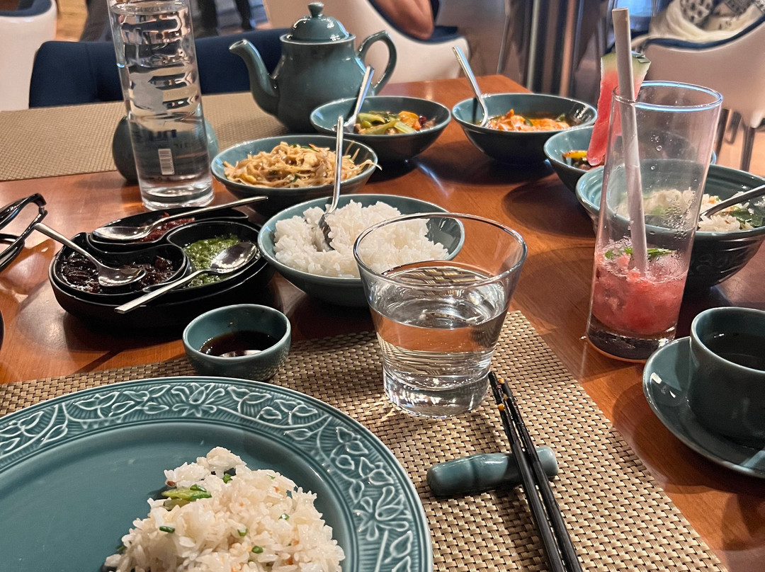 阿巴撒酒店主图