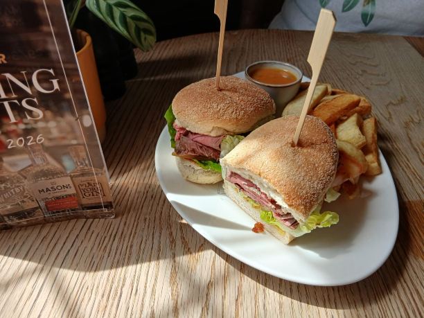 The Inn South Stainley酒店-旅行者