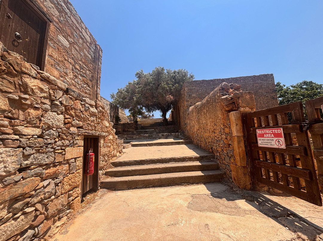 Stefanos Tours-Sissi必去景点