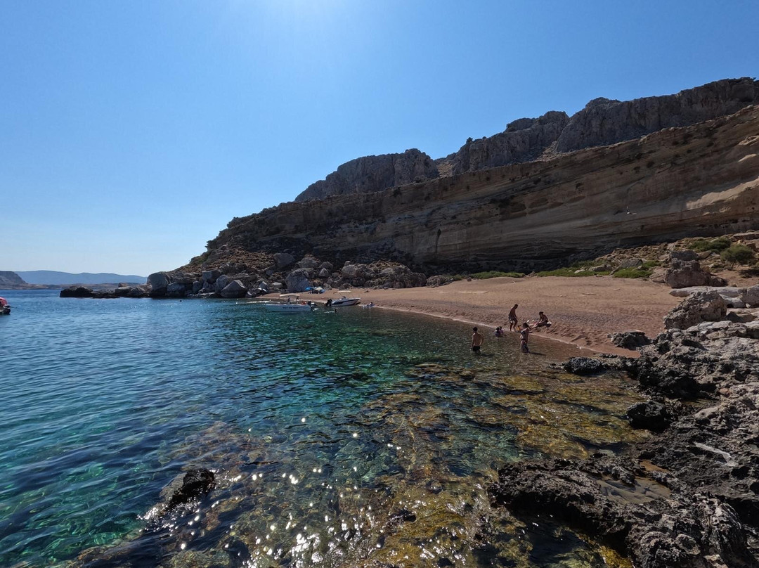 Red Sand Beach-Archangelos必去景点
