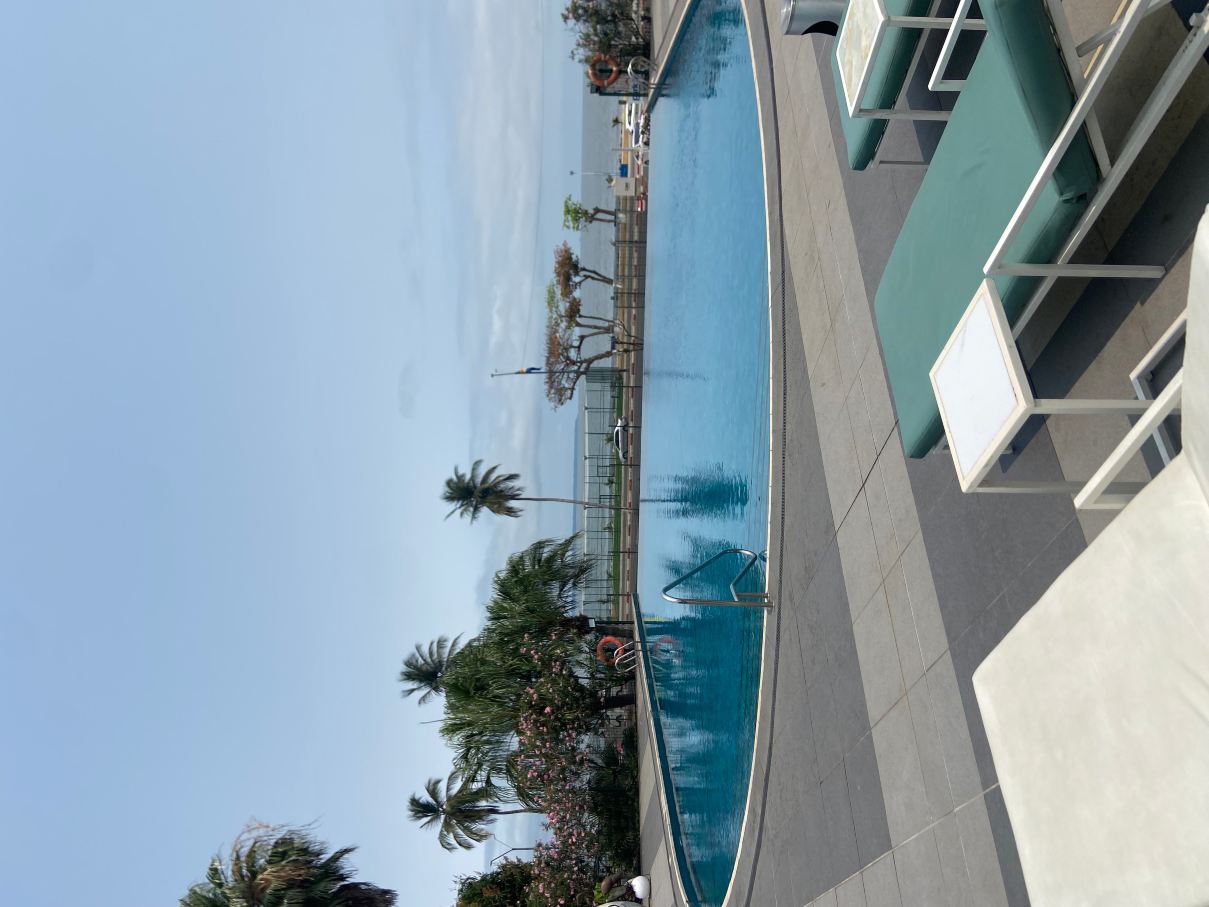 利伯维尔丽柏酒店-旅行者