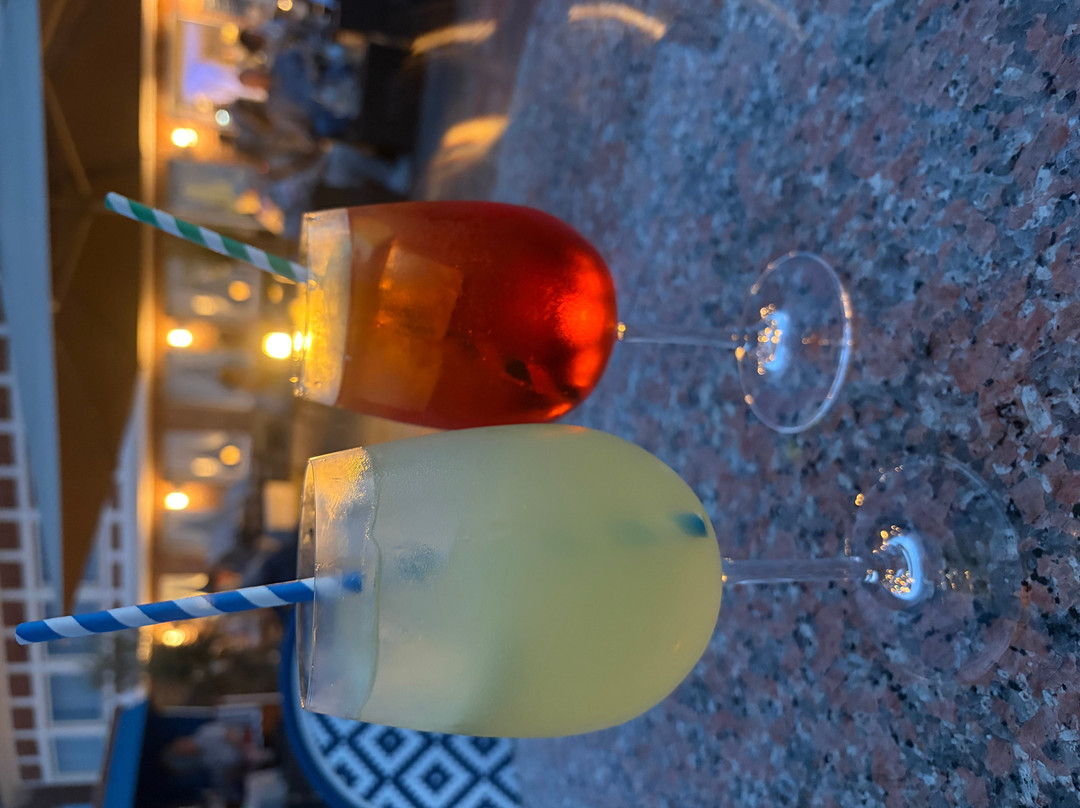 随勒斯特酒店主图