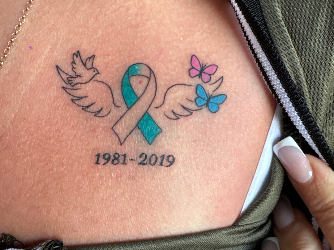 INKspiration Tattoo and Piercing Studio-托雷莫里诺斯必去景点