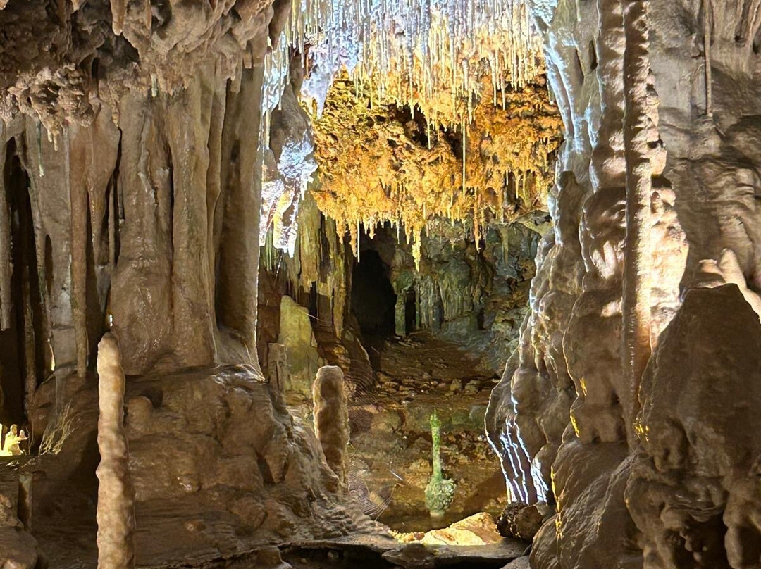 Cuevas Dels Hams-克里斯托港必去景点