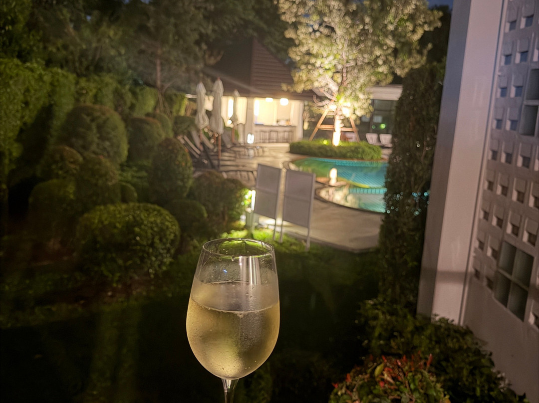芭堤雅曼哈顿酒店主图