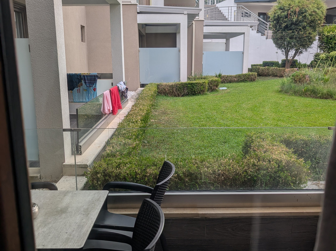 拉戈曼德拉海滩酒店主图
