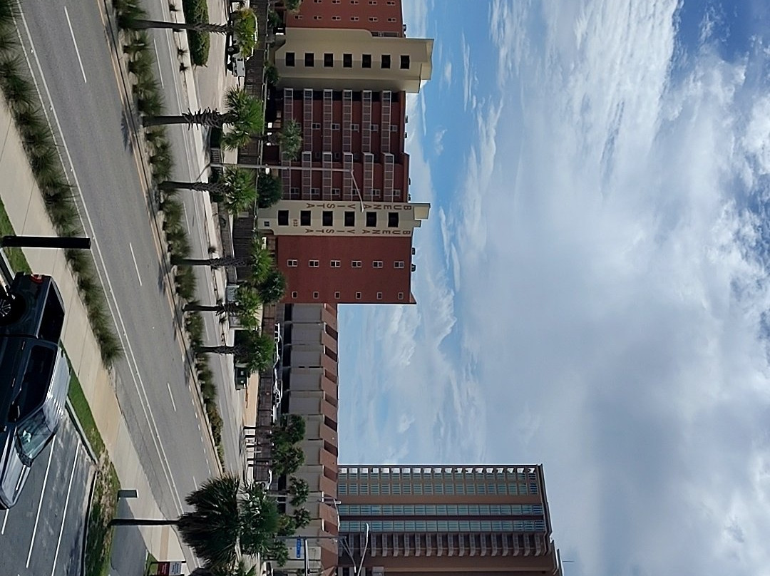 海滨度假村酒店主图