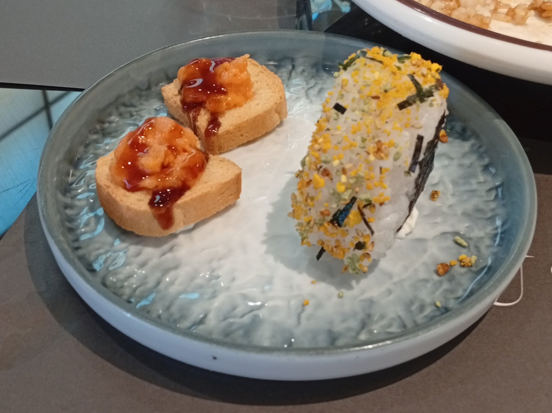Full Sushi