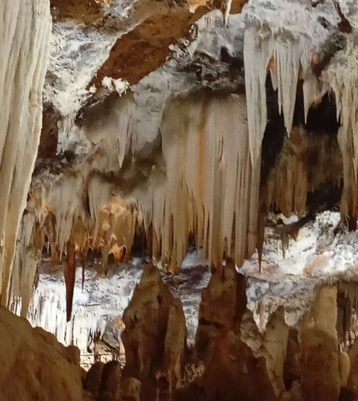 Cuevas del Águila-Arenas de San Pedro必去景点