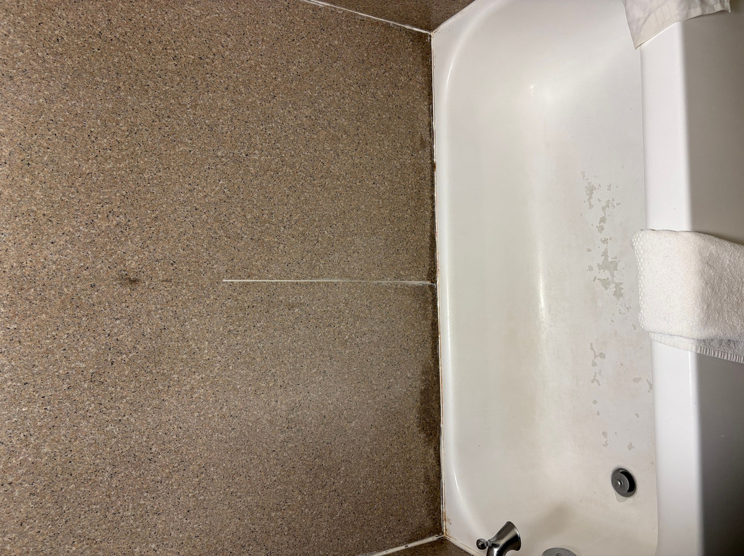 大学城舒适套房酒店主图