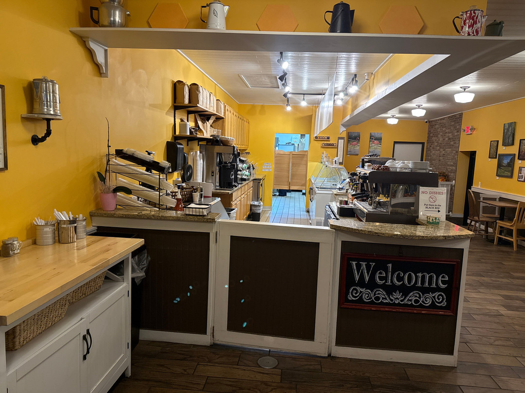 Farmhouse Coffee & Ice Cream