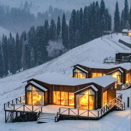 新疆乌鲁木齐+北疆+南疆+伊犁+喀纳斯+禾木风景区+喀什市+新疆帕米尔高原+天山天池16日15晚私家团