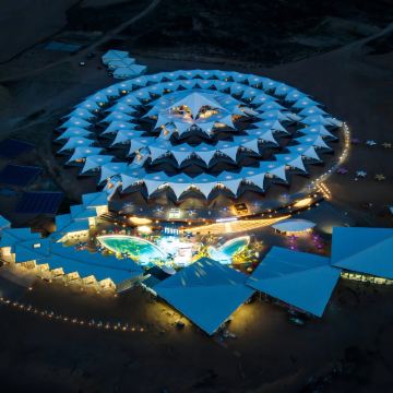 呼和浩特+响沙湾+辉腾锡勒草原+乌兰哈达火山地质公园5日4晚私家团