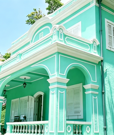 2D1N • St. Francis Church + Taipa Grande + Victoria Peak + Tsim Sha Tsui Clock Tower + Starlight + Complimentary Almond Cookie-Making Experience with Advance Booking