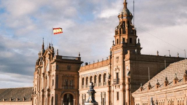 巴塞罗那、里斯本+12