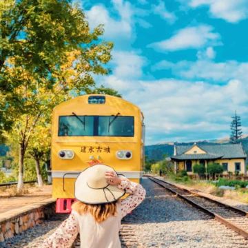 昆明+抚仙湖+建水+元阳+蒙自+普者黑景区+罗平+弥勒8日7晚拼小团