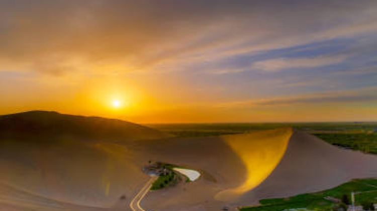 8-Day Northwest China Silk Road Adventure Private Tour·Dunhuang, Jiayuguan and Zhangye丨Mogao Caves, Yulin Grottoes and Mingsha Mountain＆Crescent Spring