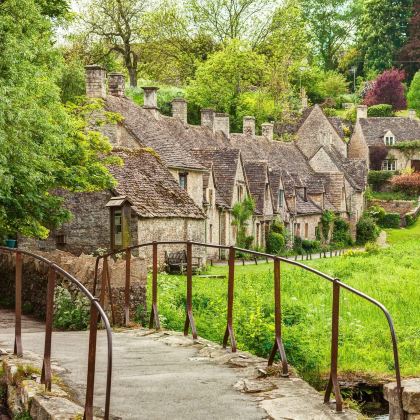 英国英格兰+苏格兰10日9晚跟团游