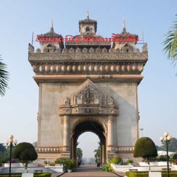 老挝万象+万荣+琅勃拉邦6日5晚自由行