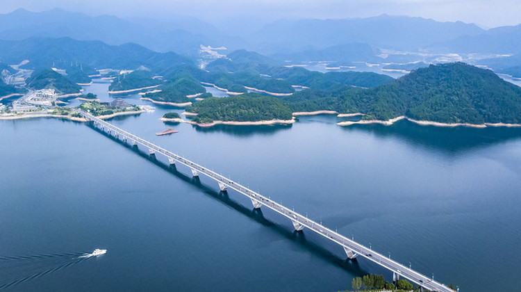 杭州+千岛湖+乌镇+西塘4日3晚跟团游·自营【早订享立减 纯玩】正宗千岛湖+中心湖区+双岛『5A三水乡』江南美食【御茶宴 高餐标50元】除节假日赠【价值300元 | 双摇橹船+汉服游园】品牌酒店【3晚4钻酒店 享自助早】