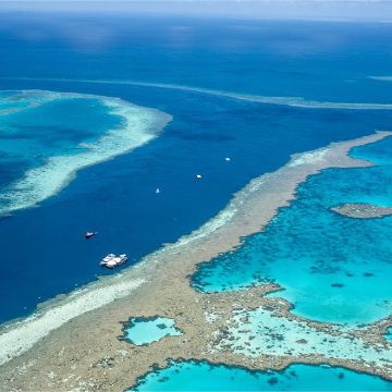 澳大利亚凯恩斯太阳恋人号大堡礁游轮+库兰达雨林小镇+巴伦河漂流+凯恩斯热气球飞行6日5晚自由行