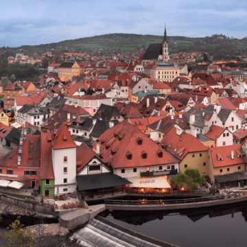 捷克布拉格+卡罗维发利+比尔森+捷克布杰约维采+泰尔奇+库特纳霍拉+赫卢博卡城堡+捷克克鲁姆洛夫城堡4日3晚拼小团