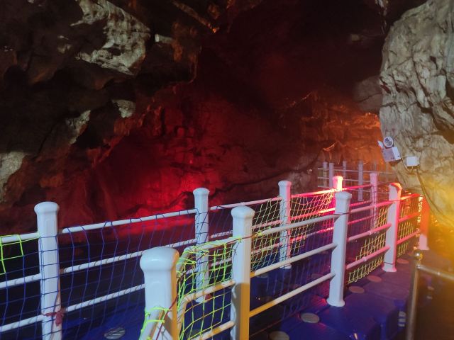 官马溶洞旅行图片 1