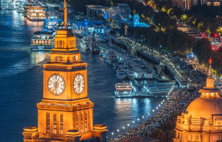 3-day 2-night · Private tours · China+Shanghai+Suzhou · Admire the colonial grandeur of the Bund; Marvel at the futuristic skyscrapers of Shanghai's Lujiazui and wander through the ancient stone bridges and canals of Tongli Ancient Town.