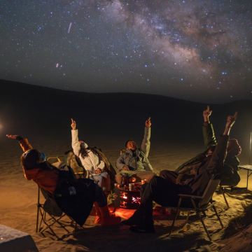 亲近自然·西北特色地貌·低光污染区·放空自我田野星空之旅半日亲子营·围炉煮茶露营{不住宿}+星空摄影教学+星空课堂+专业星空人像摄影）