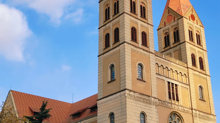 4D3N · Private Tours · Qingdao + Laoshan Scenic Spot + Tsingtao Beer Museum + Huangdao District