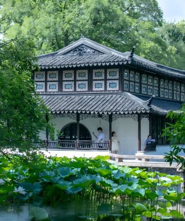 1박2일 • 해외 여행객 전용 5성급 호텔 숙박 투어 & 쑤저우시 문화유산과 고전 정원 투어: 상하이시 도착 + 고대 사찰 + 유서 깊은 운하 거리