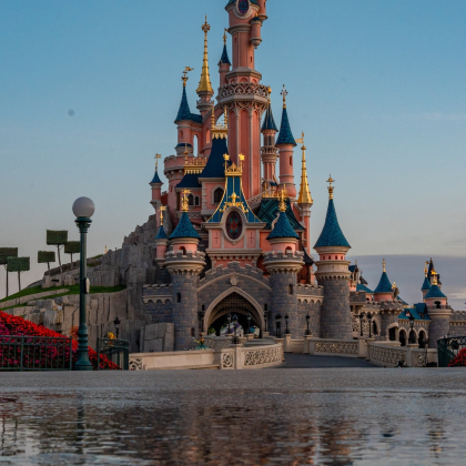 法国巴黎+巴黎迪士尼乐园+卢瓦尔河谷城堡区8日7晚私家团