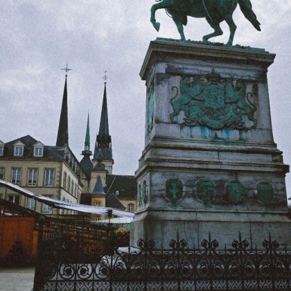 冰岛+比利时+荷兰+德国+卢森堡12日10晚私家团