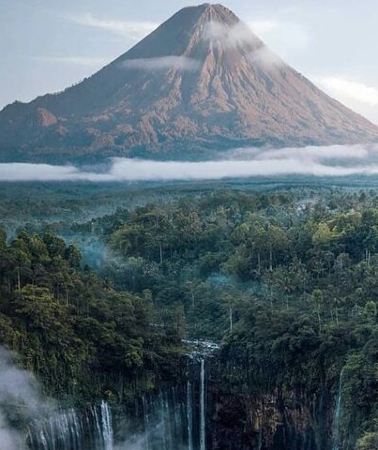 6D5N • From Yogyakarta: Borobudur &Prambanan-Bromo-Waterfall-Ijen 6 Days