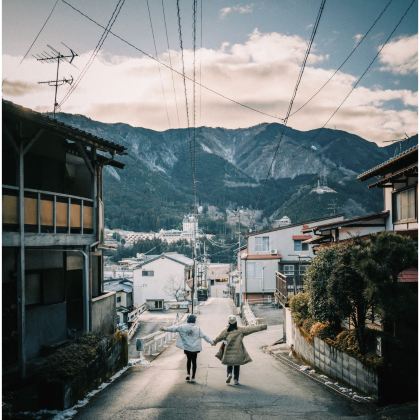 日本名古屋+下吕市+飞弹高地+白川乡+金泽+富山6日5晚拼小团