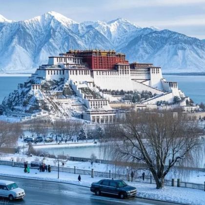 西藏拉萨+林芝+羊卓雍错+纳木措景区12日7晚跟团游