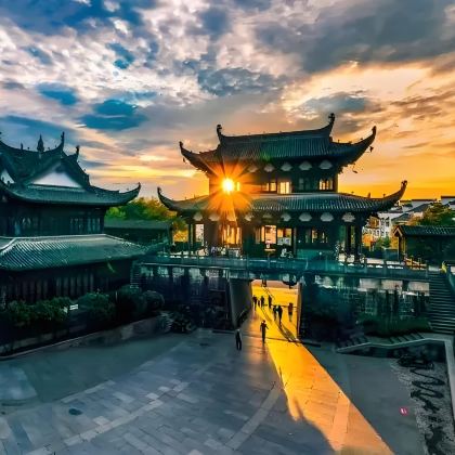 黄山+新安江山水画廊+徽州古城3日2晚跟团游