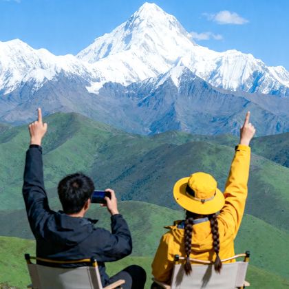 新疆北疆+伊犁+赛里木湖+那拉提旅游风景区8日7晚私家团