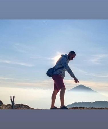 2D1N • Kawah putih tour - including Papandayan volcano and Kampung Naga